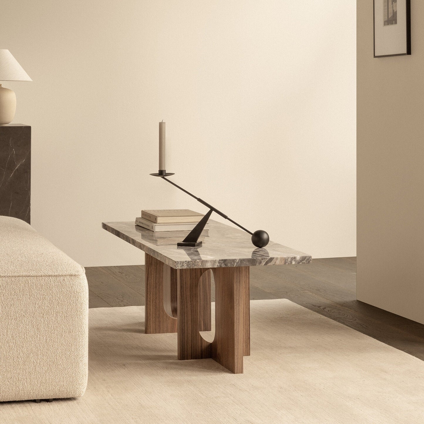 Androgyne Couchtisch Gestell Holz 120x45cm