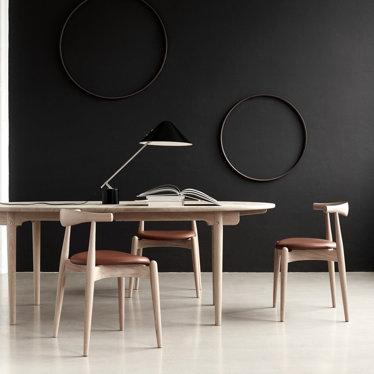 CH338 Esstisch 200x115x72cm ausziehbar Schwarz