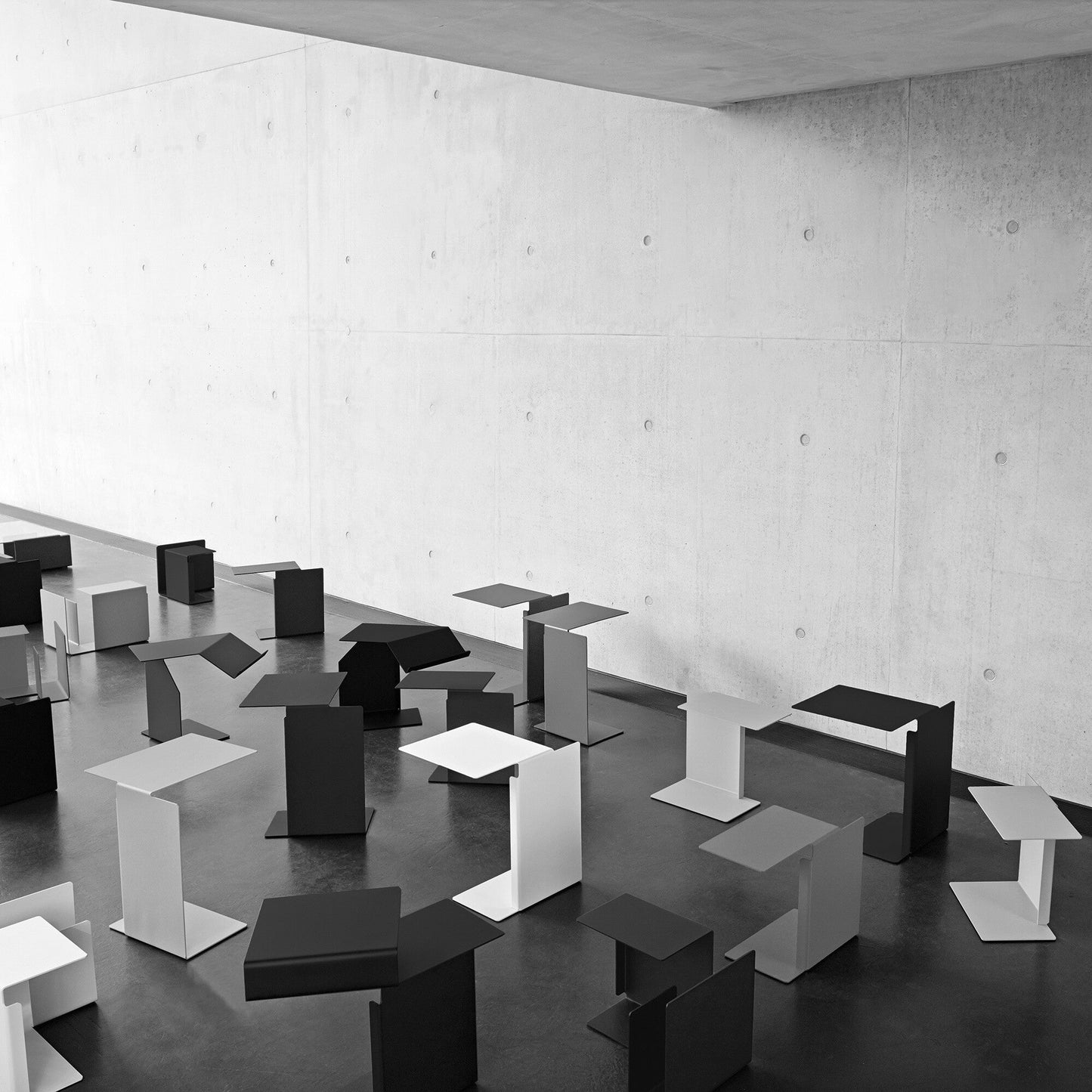 Diana E Beistelltisch Weiß