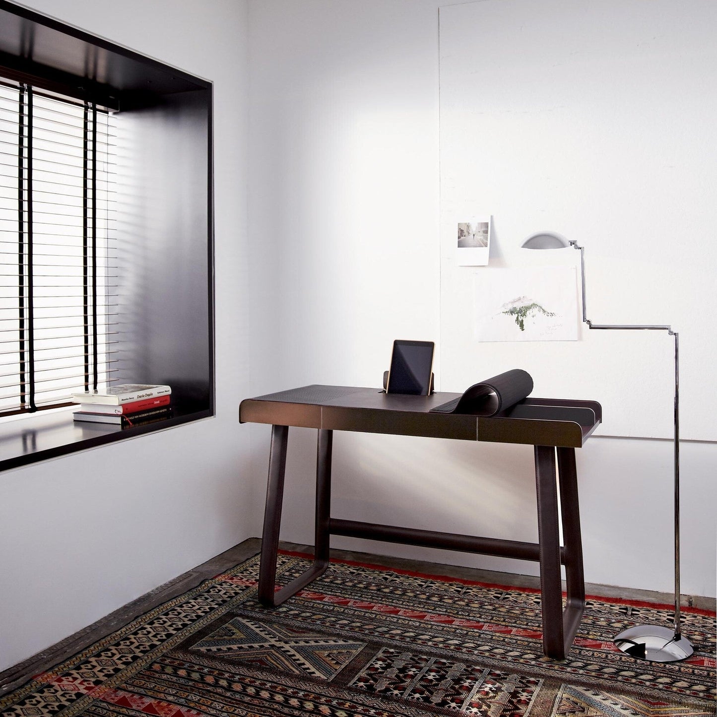 Pegasus Home Desk Schreibtisch Schwarz