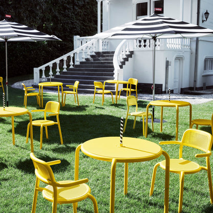 Toní Bistrotisch + Gartenarmlehnstuhl