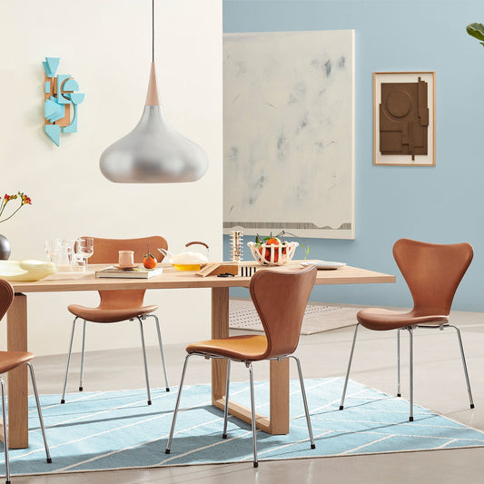 Serie 7™ Stuhl Leder vollgepolstert