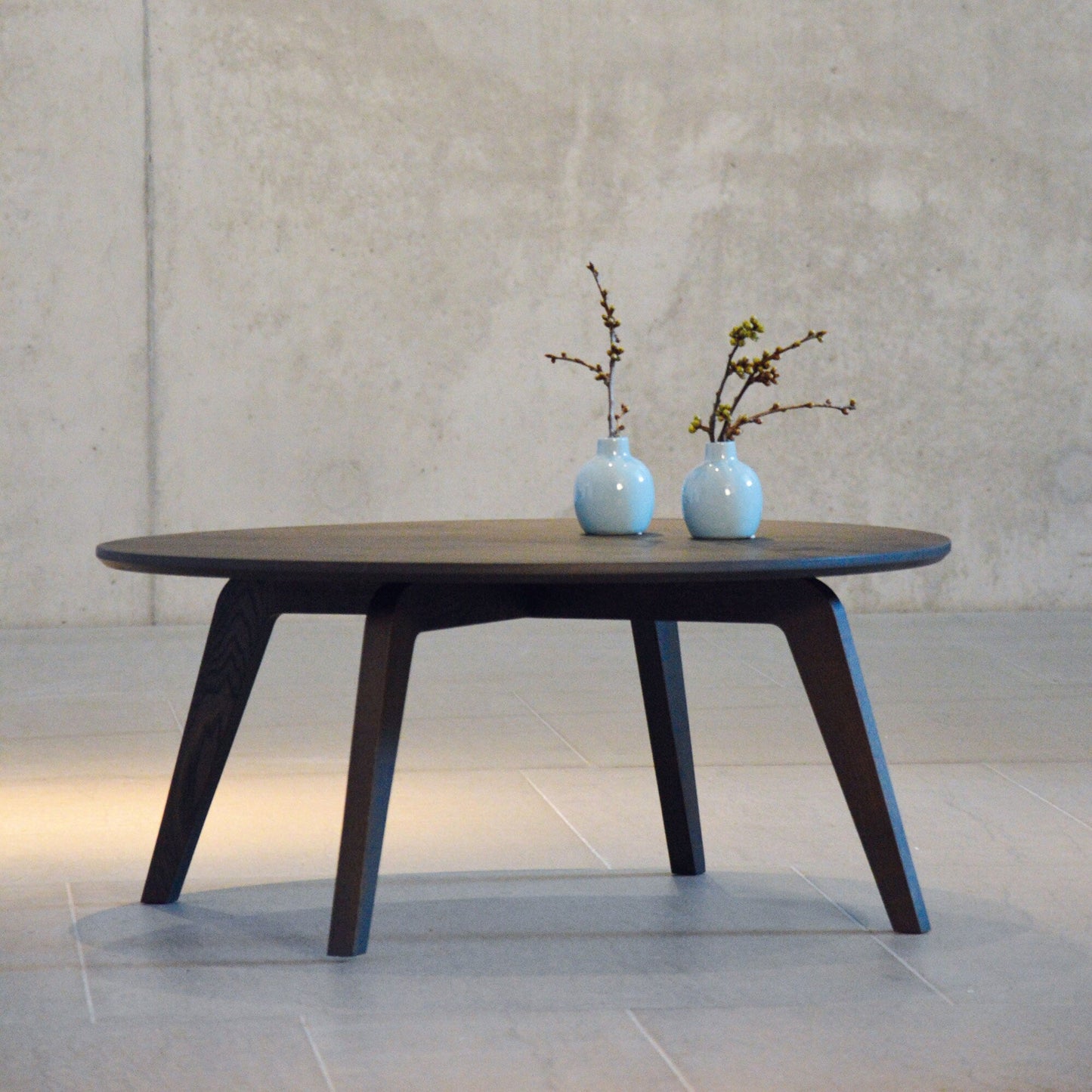 Dweller Massivholz-Beistelltisch Ø90cm Natur