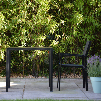 Aria Gartentisch Schwarz
