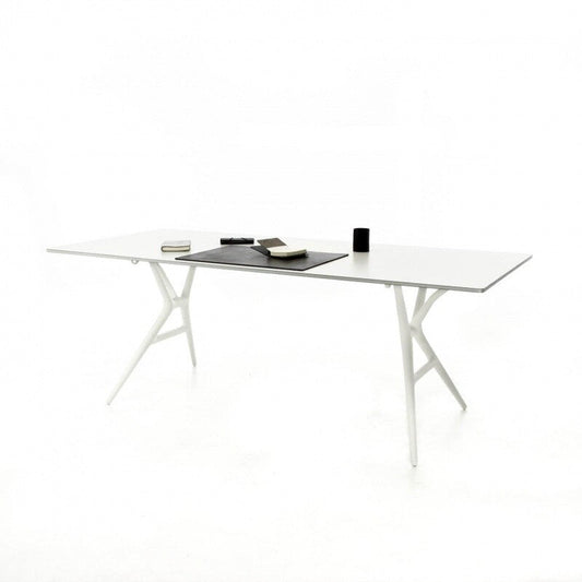 Spoon Tisch 140cm Schwarz
