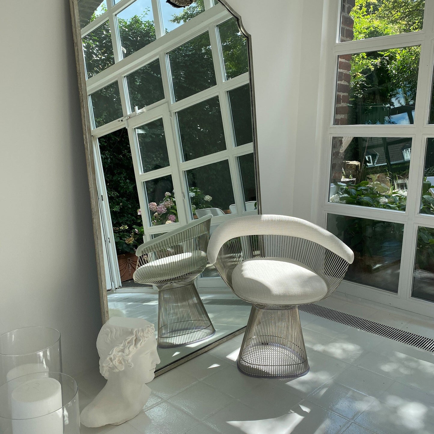 Platner Armlehnstuhl Schwarz