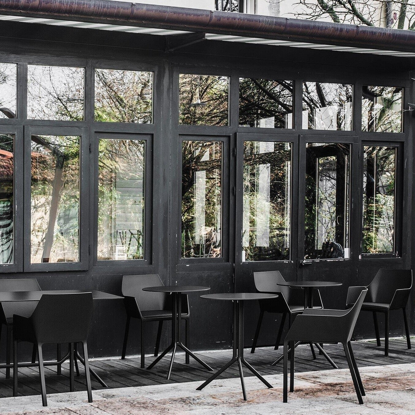 Poule Bistro Tisch rund Ø 60cm Schwarz