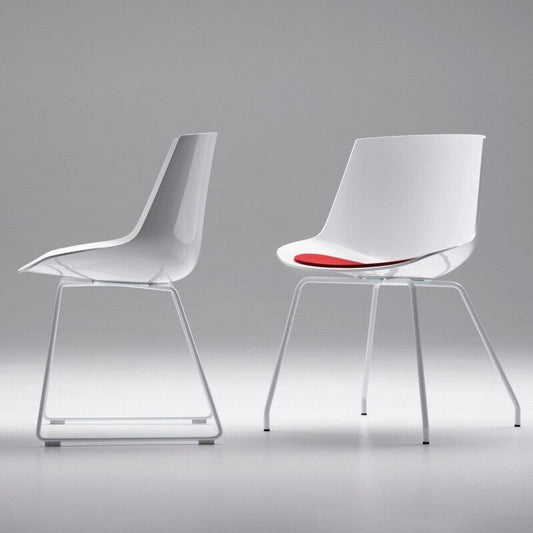 Flow Stuhl Kufengestell Weiß