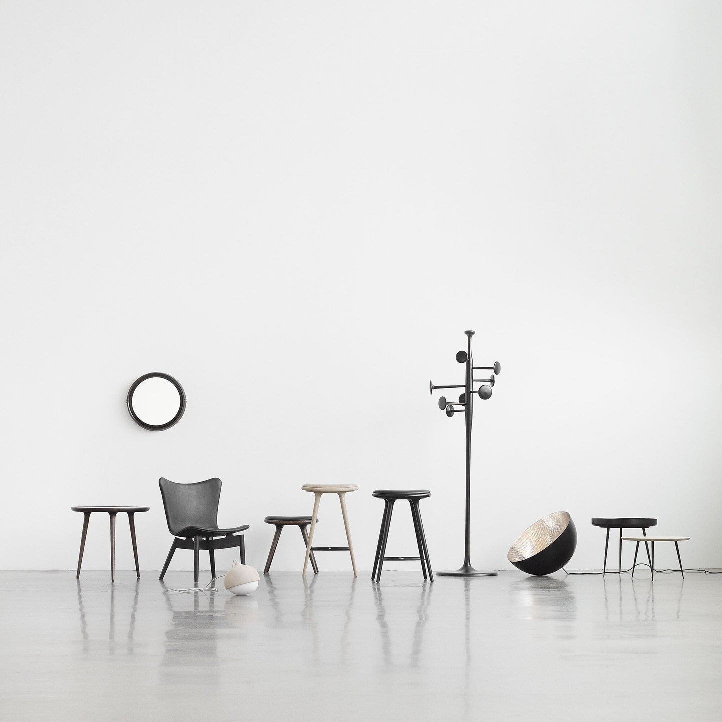 Niedriger Hocker Gestell Buche H 47cm Schwarz