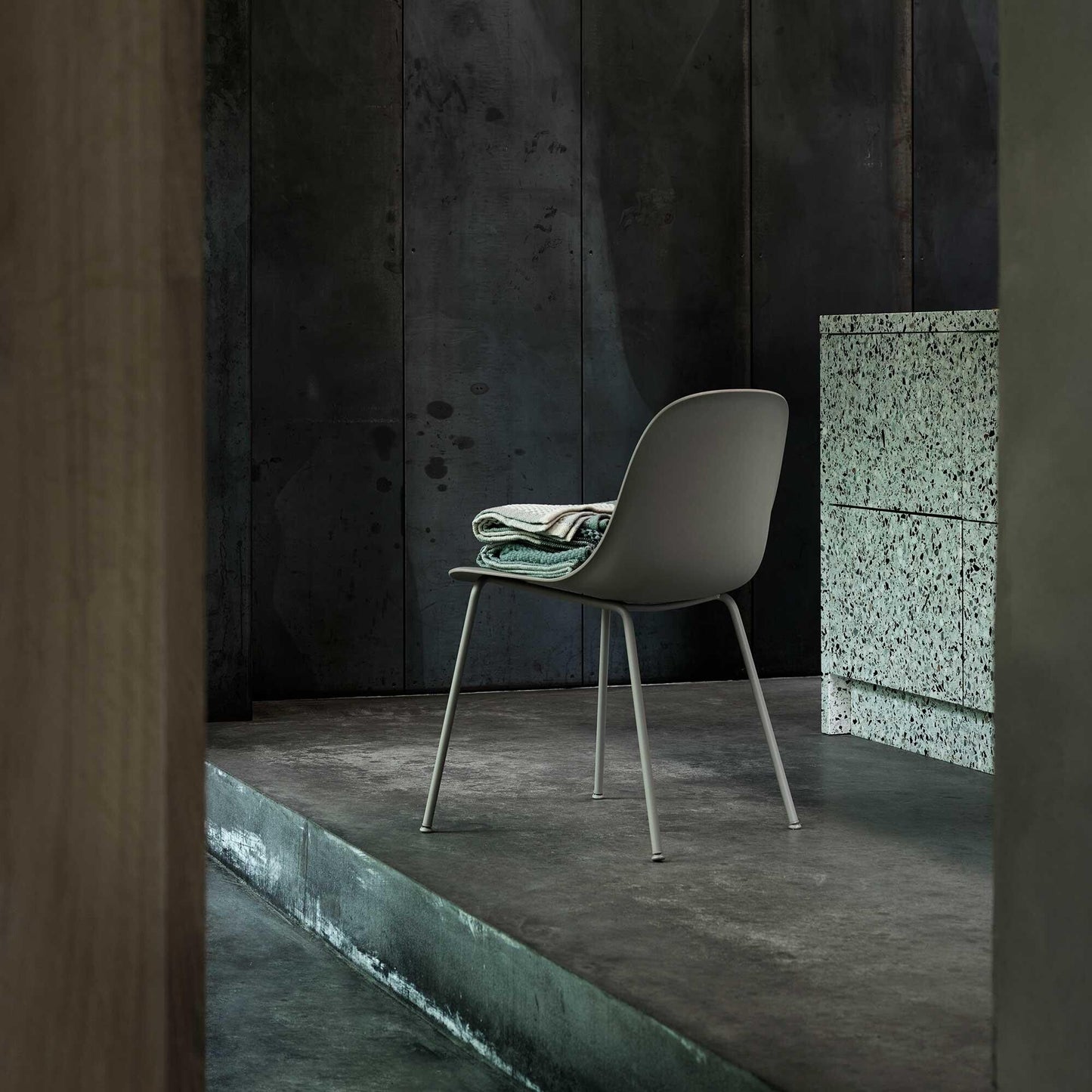 Fiber Chair Stuhl mit Rohrgestell Recycelt