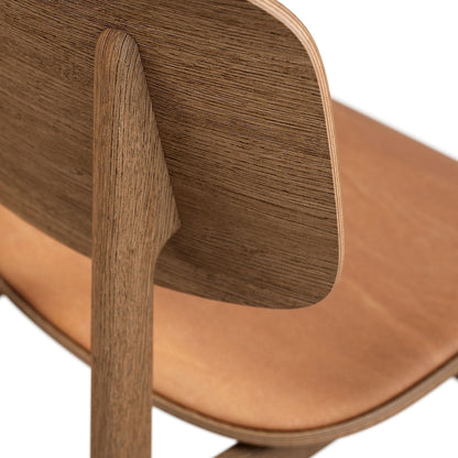 NY11 Dining Chair Leder Gestell Eiche geäuchert