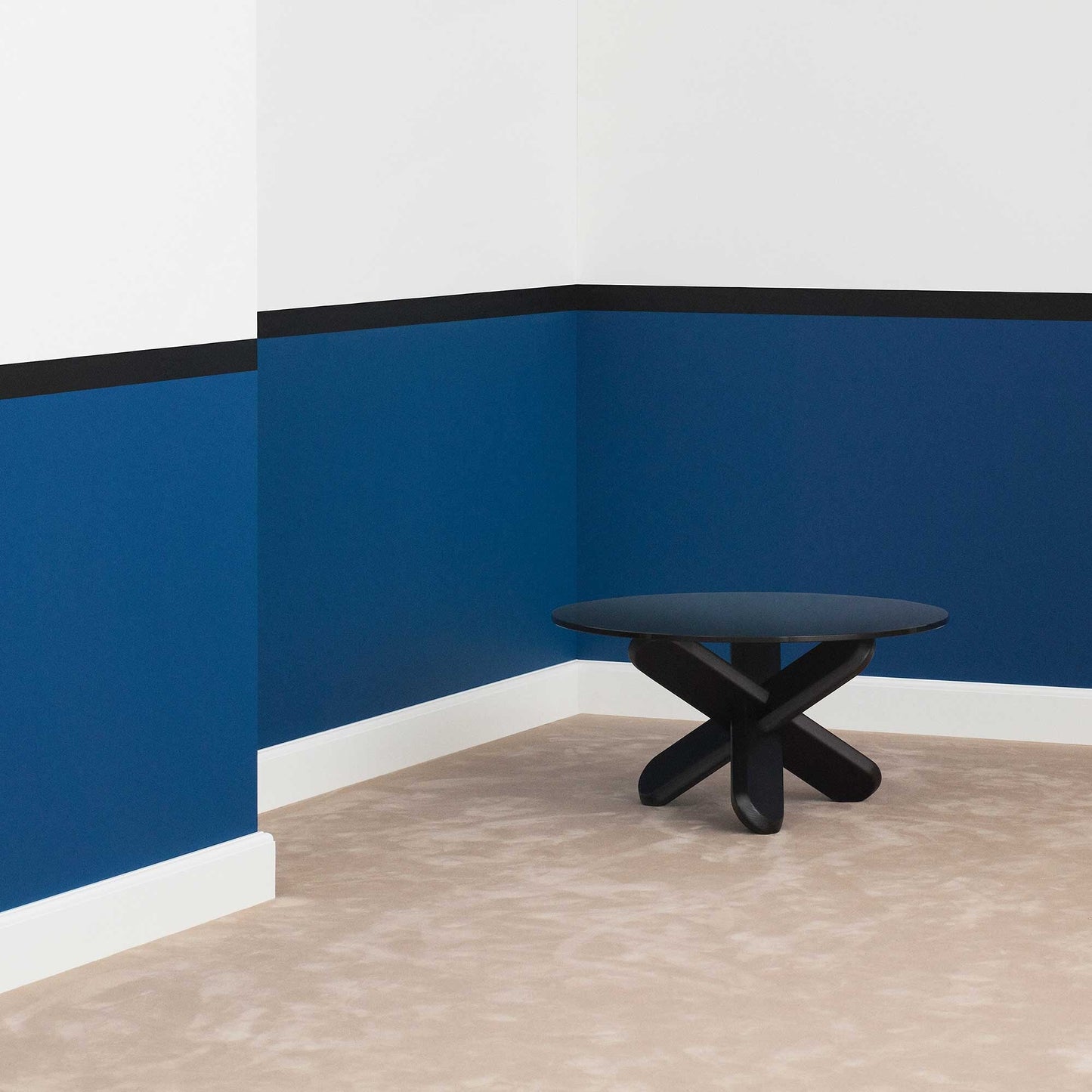 Ding Beistelltisch Schwarz