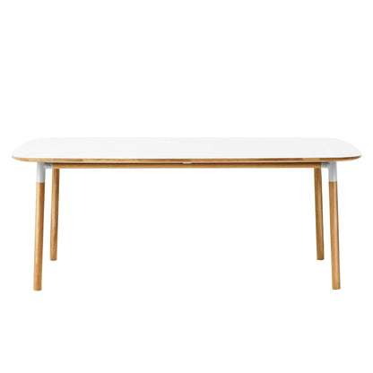 Form Esstisch 200x95cm Schwarz