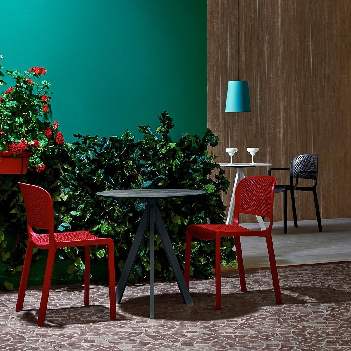 Dome 266 Gartenarmlehnstuhl Natur