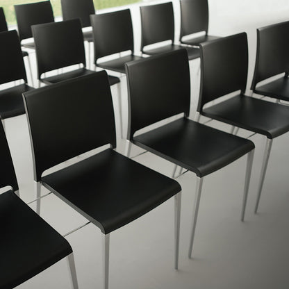 Mya 700 Stuhl Schwarz