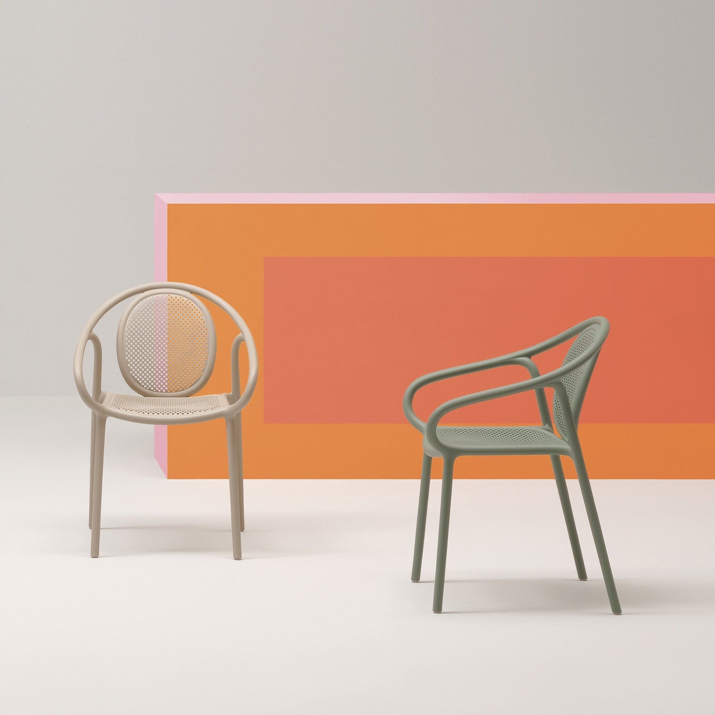 Remind 3735 Gartenarmlehnstuhl Schwarz