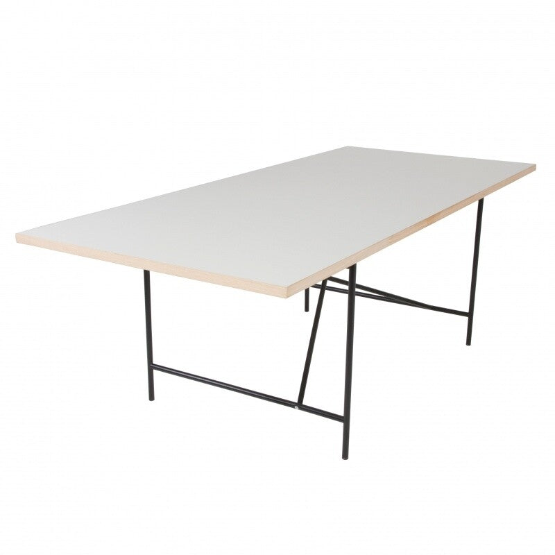 Eiermann 1 Tisch 200x90cm Gestell mittig Schwarz