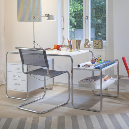 S 34 N Freischwinger Armlehnstuhl Schwarz