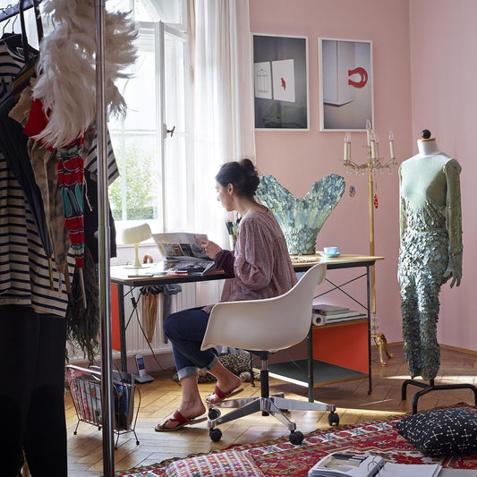 Eames Desk Unit EDU Schreibtisch Schwarz