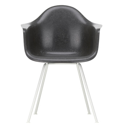 Eames Fiberglass Armchair DAX Gestell weiß Weiß