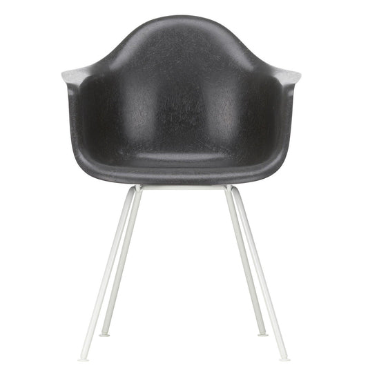 Eames Fiberglass Armchair DAX Gestell weiß Weiß