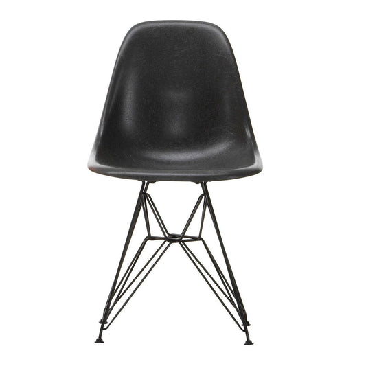 Eames Fiberglass Side Chair DSR schwarz Schwarz