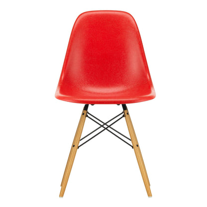 Eames Fiberglass Side Chair DSW Ahorn gelblich Schwarz