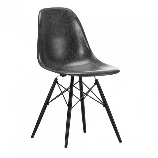 Eames Fiberglass Side Chair DSW Ahorn schwarz Schwarz
