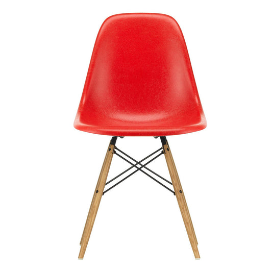 Eames Fiberglass Side Chair DSW Gestell Esche Schwarz