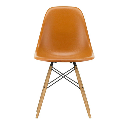 Eames Fiberglass Side Chair DSW Gestell Esche Schwarz