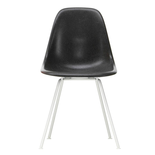 Eames Fiberglass Side Chair DSX Gestell weiß Weiß