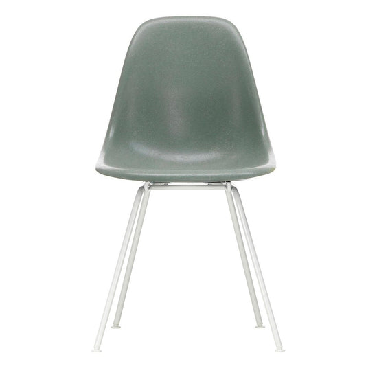 Eames Fiberglass Side Chair DSX Gestell weiß Weiß