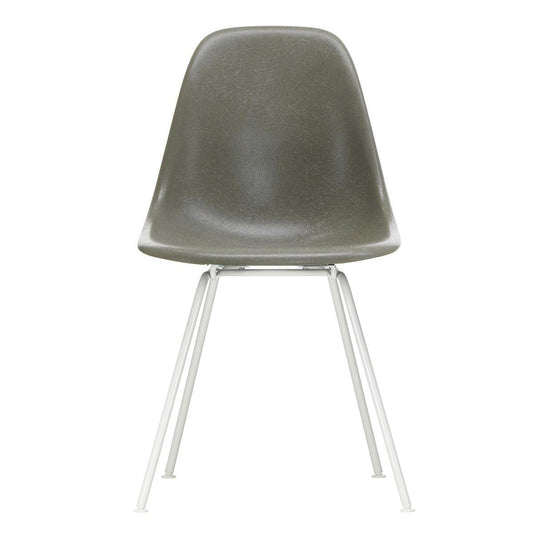 Eames Fiberglass Side Chair DSX Gestell weiß Weiß