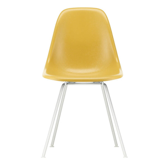 Eames Fiberglass Side Chair DSX Gestell weiß Weiß
