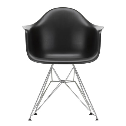 Eames Plastic Armchair DAR RE Gestell verchromt Schwarz