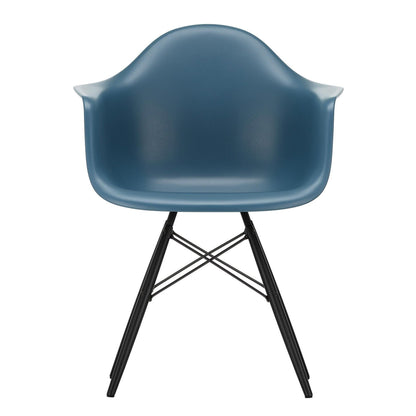 Eames Plastic Armchair DAW RE Ahorn schwarz Schwarz