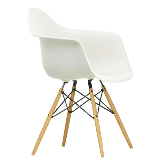 Eames Plastic Armchair DAW Gestell Esche Schwarz