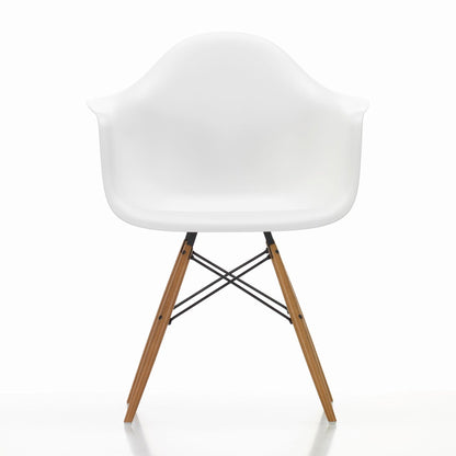 Eames Plastic Armchair DAW Gestell Esche Schwarz