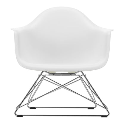 Eames Plastic Armchair LAR Gestell verchromt Weiß