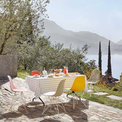 Eames Plastic Side Chair DSR Gestell weiß Weiß