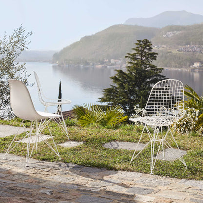 Eames Plastic Side Chair DSR Gestell weiß Weiß