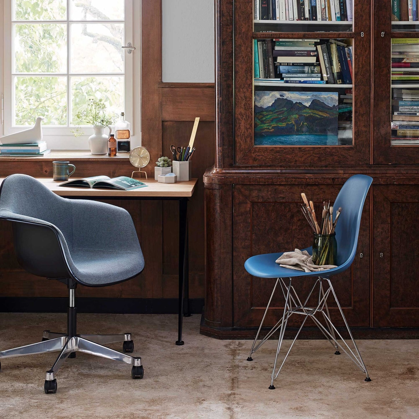 Eames Plastic Side Chair DSR verchromt Weiß