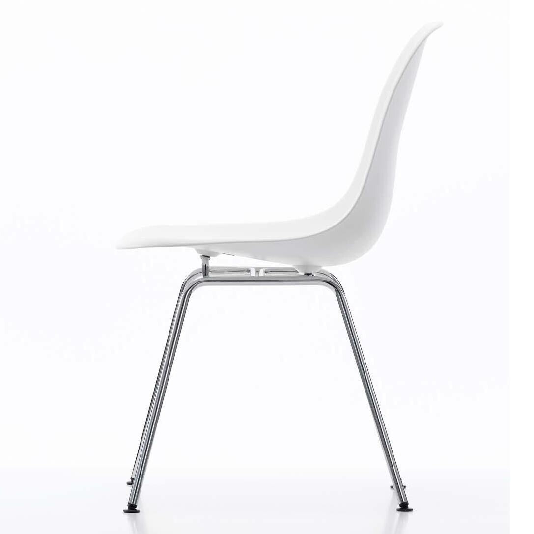 Eames Plastic Side Chair DSX verchromt Weiß