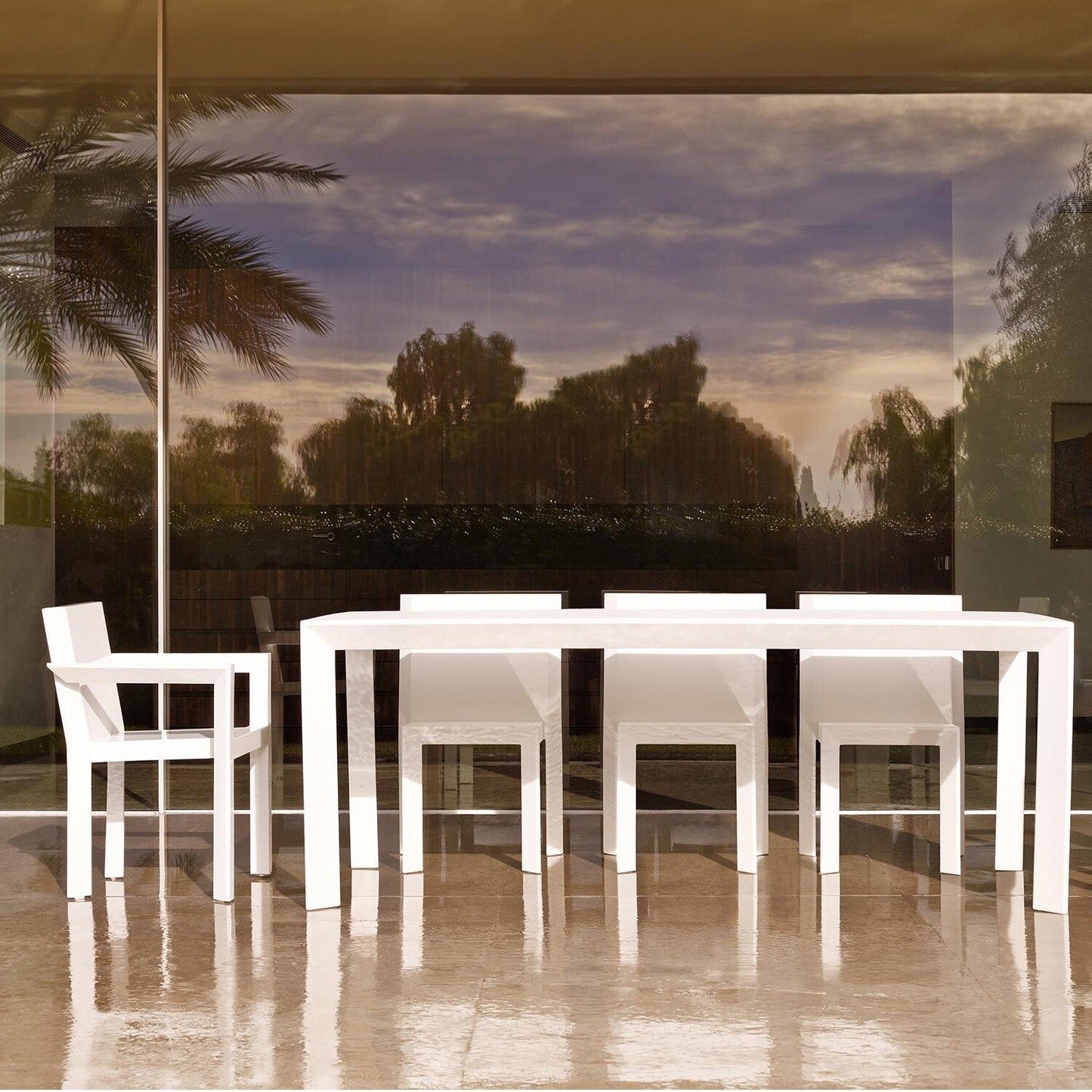 Frame Gartenarmlehnstuhl Weiß