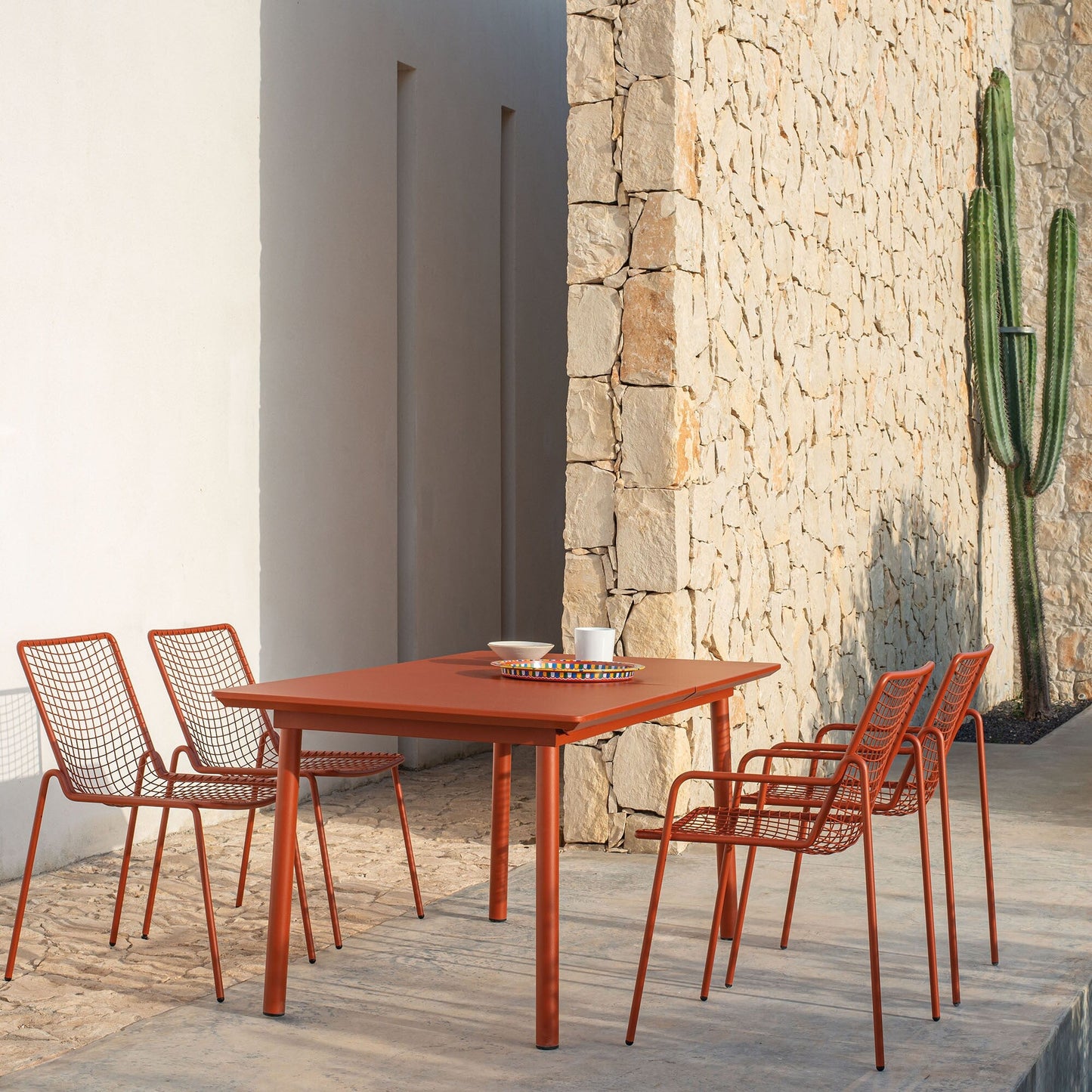 Rio R50 Gartenarmlehnstuhl Schwarz