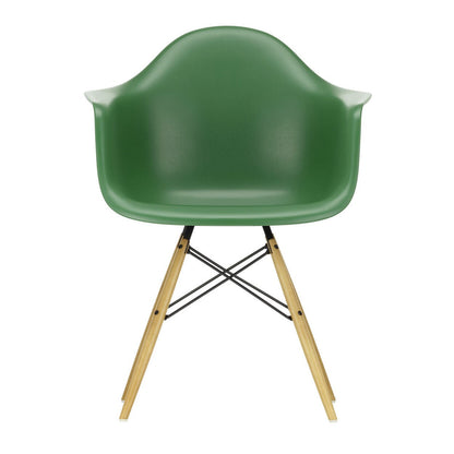 Eames Plastic Armchair DAW RE Ahorn gelblich Schwarz