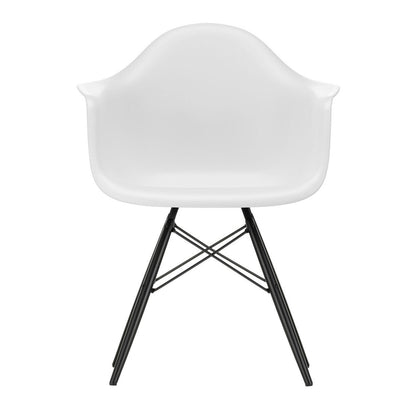 Eames Plastic Armchair DAW RE Ahorn schwarz Schwarz