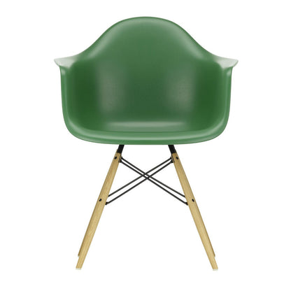 Eames Plastic Armchair DAW RE Gestell Esche Schwarz