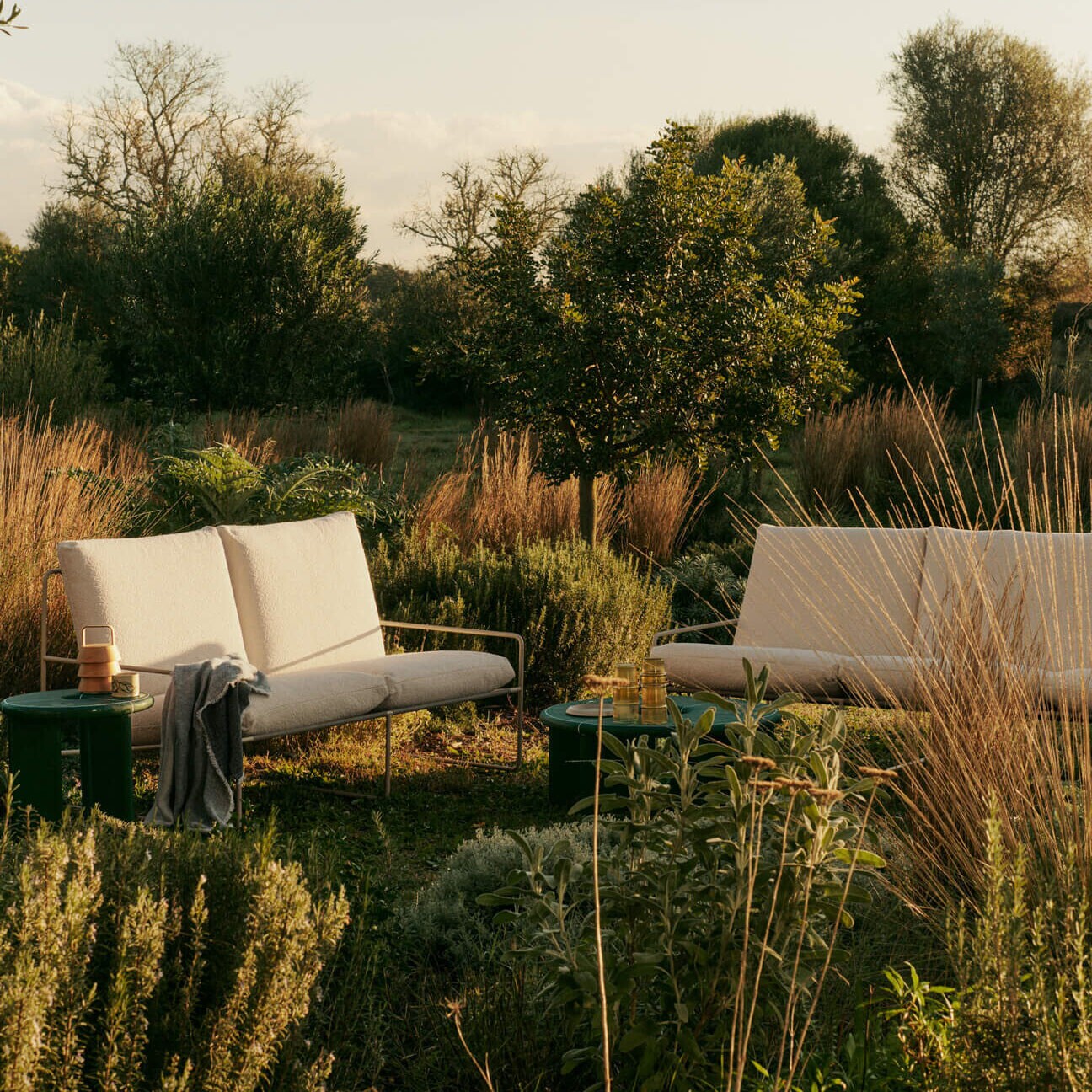 Desert Outdoor 2-Sitzer Sofa Stoff Bouclé Schwarz