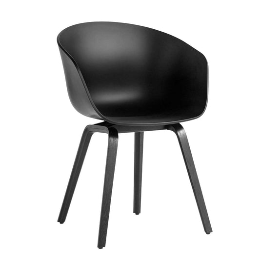 About a Chair AAC 22 2.0 Armlehnstuhl Eiche schwarz lackiert Schwarz